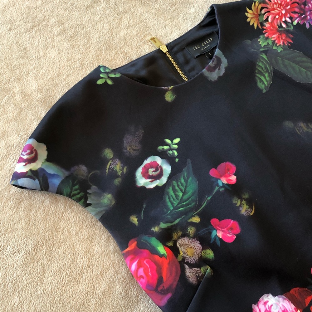 Elegant Ted Baker Midi Dress